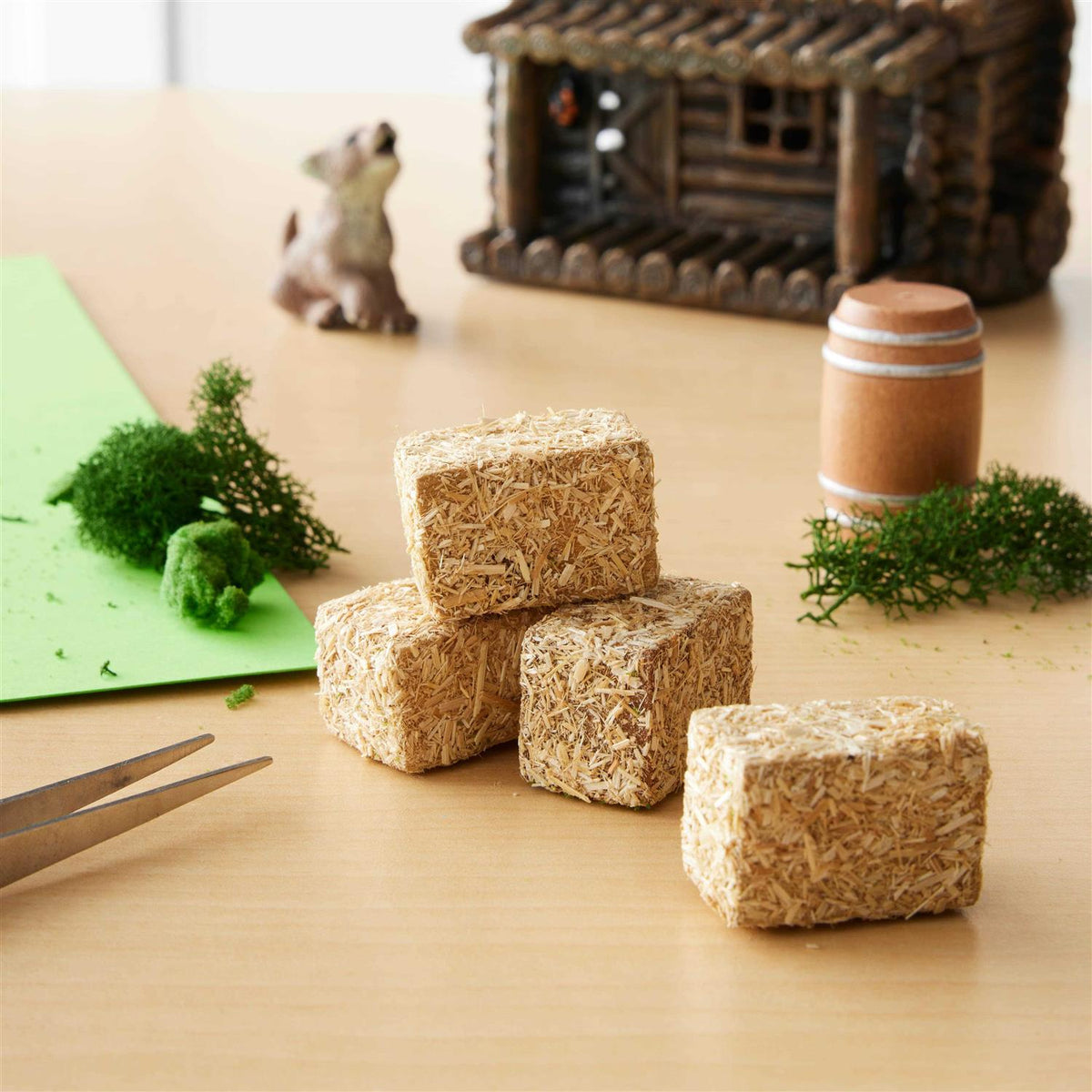 Mini Hay Bales D3892
