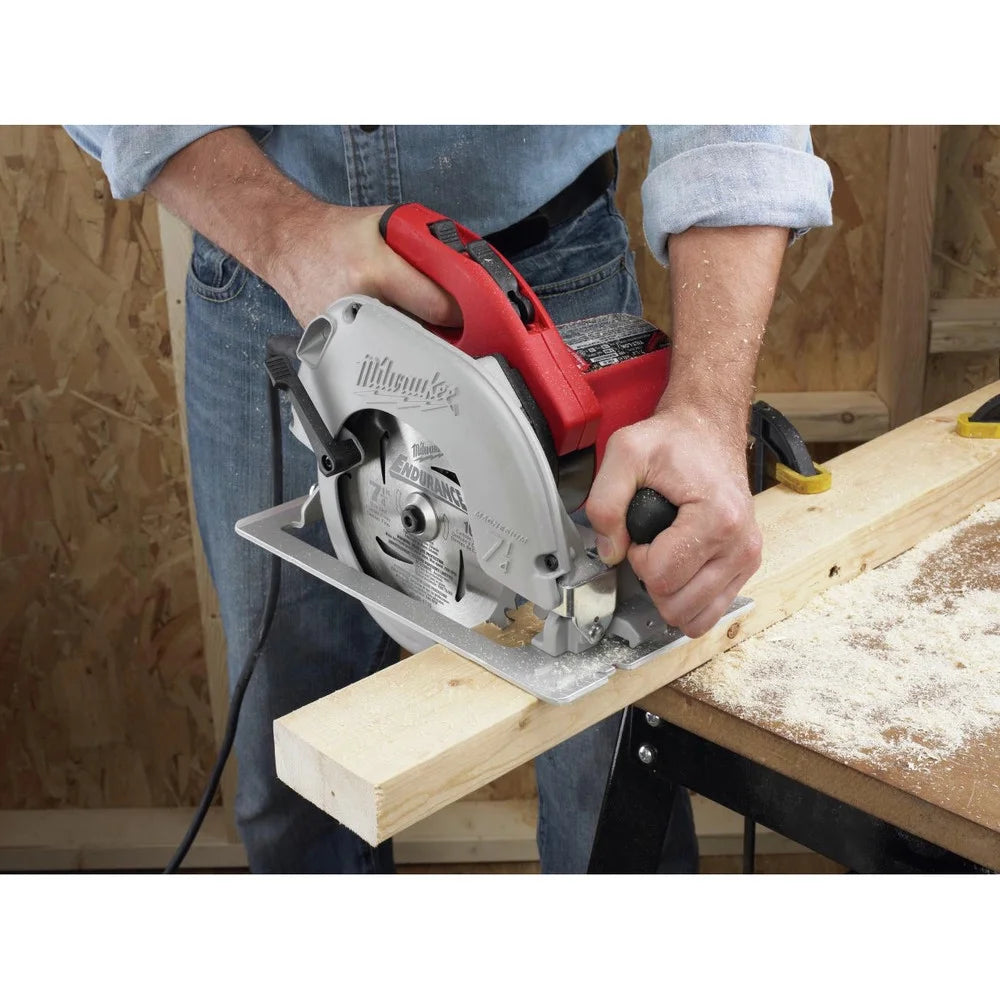 7-1/4" 120V 15.0A Corded Circular Saw with Carrying Case V44042