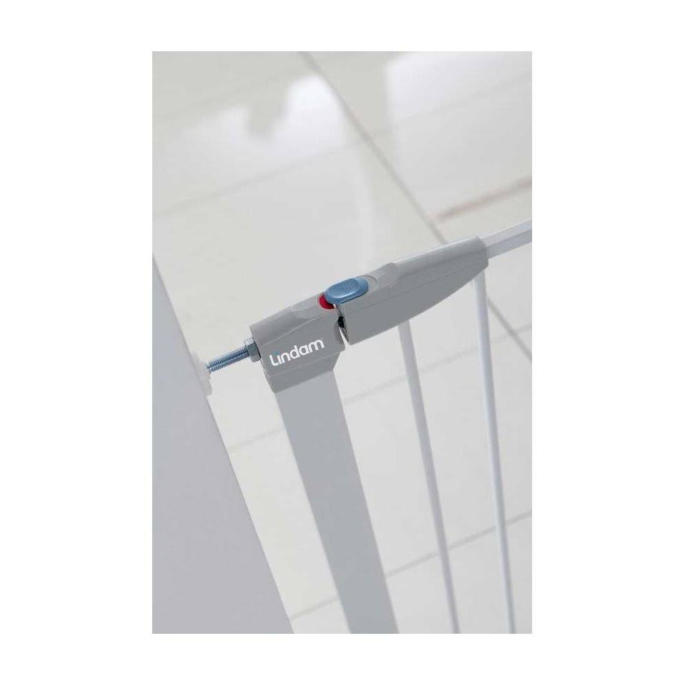 White Pressure Fit Safety Gate F9199