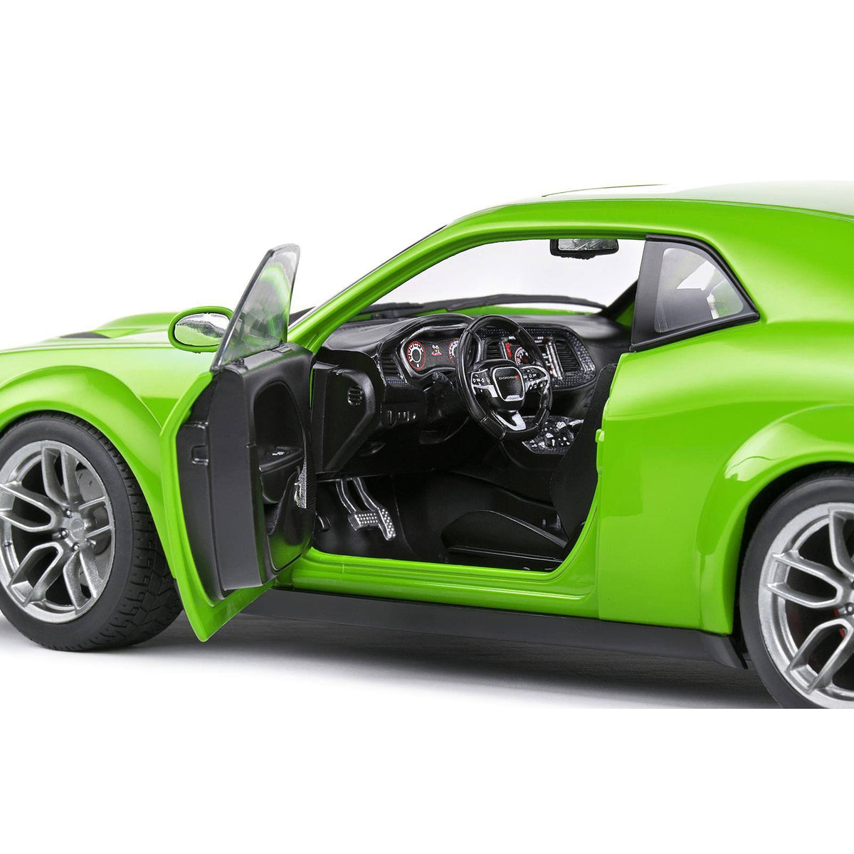 1/18 Dodge Challenger R/T Scat Pack Widebody 2020 K9629
