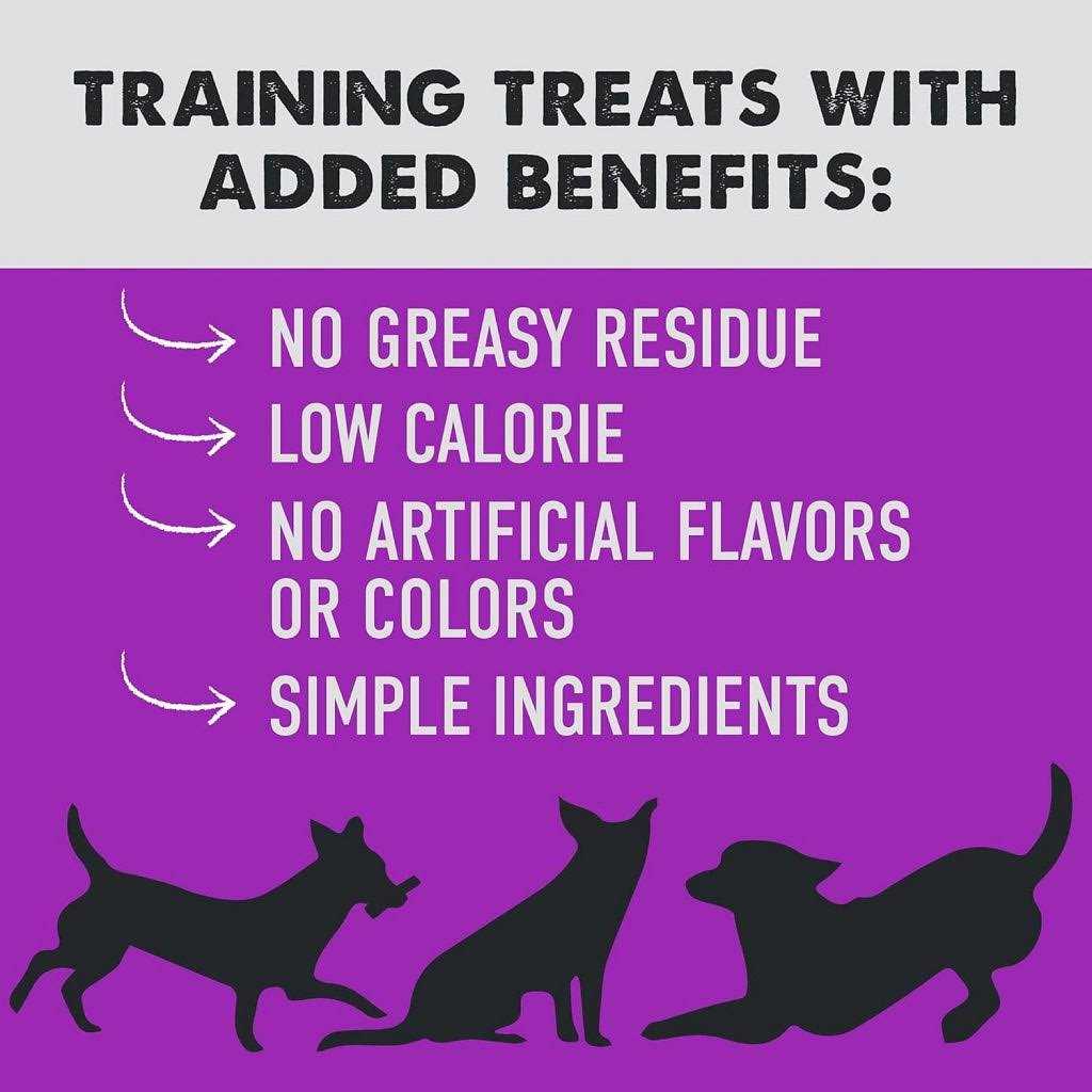 Chewy Tricky Trainers Dog Treats H826