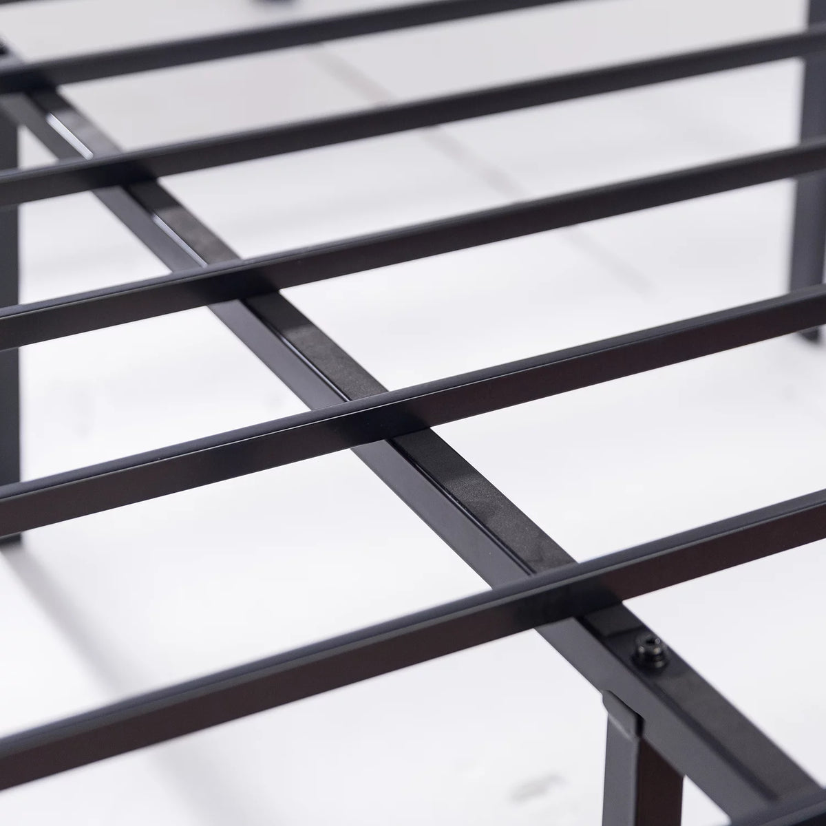 16" Metal Platform Bed Frame with Steel Slats, Full A5602