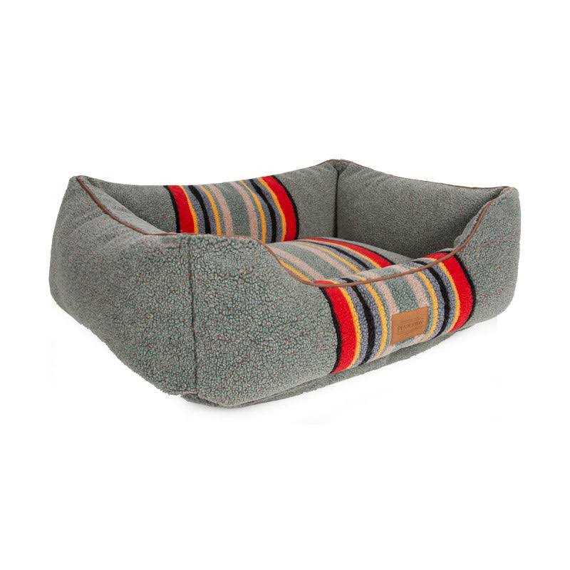 Vintage Dog Bed J186